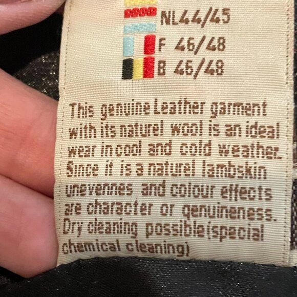 FAIR PERRE Women's Genuine Leather Jacket - Picture 5 of 5